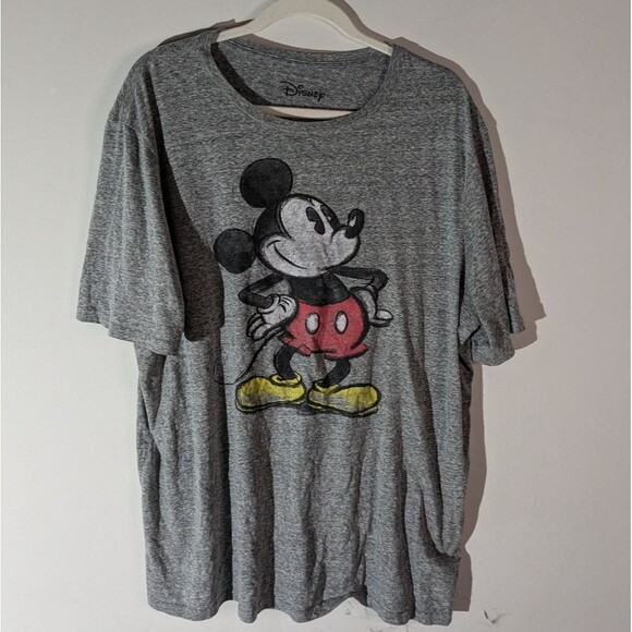 Disney Mickey Mouse Gray Graphic Tee Tshirt Women's Size 2X - Picture 1 of 4